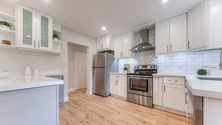 For Lease - 56 Cloverdale Crescent, Kitchener, Ontario - Photo 2