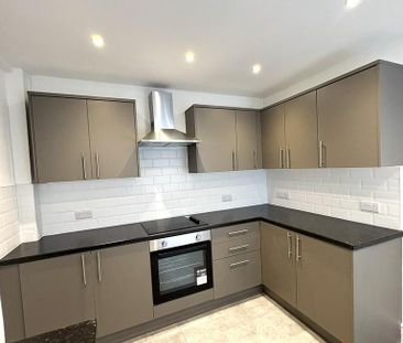 4 bedroom terraced house to rent - Photo 6