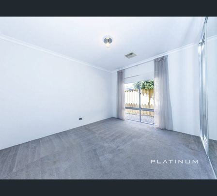 17 Fontelina Parade, Iluka, WA 6028 - Photo 1