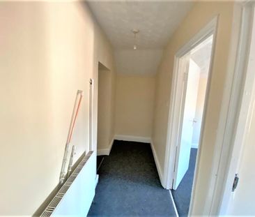 1/2 Bedroom Flat To Let - Hp12 - Photo 5