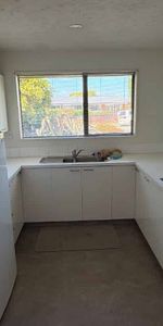 Unit on Division Street - Photo 3