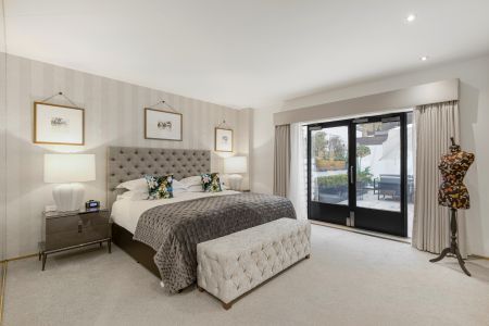 A Turnkey Apartment on One of London’s Finest Garden Squares - Photo 5