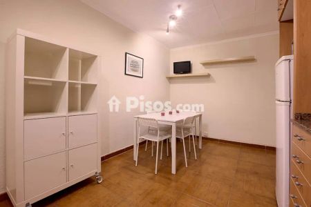 Piso en alquiler en Carrer de Pallars, cerca de Carrer d' Espronceda - Photo 2