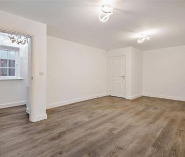3 bedroom end of terrace house to rent - Photo 5