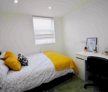 6 Beds 0 Baths - Photo 3