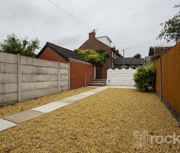 2 bed Semi Detached House to rent in West View, Wolstanton, ST5 - Photo 2