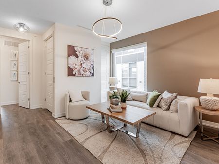 For Lease - 3733 Ferretti Court, Innisfil, Ontario - Photo 5