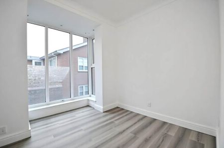 3 bedroom flat to rent - Photo 4