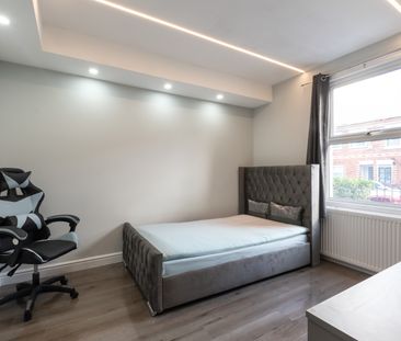 4 Bed Terraced House, Hatherley Road, RG1 - Photo 5