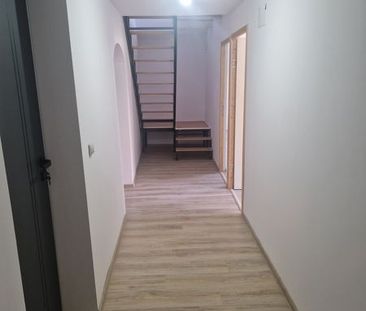 Inchiriez apartament de 110 mp in centrul orasului Sf Gheorghe - Photo 1
