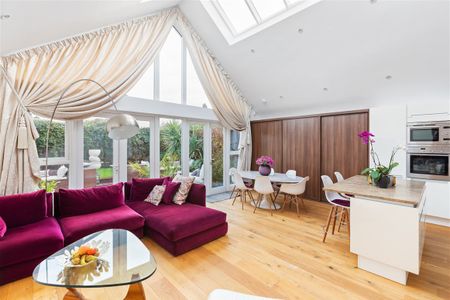 2 Monte Vella, Barnhill Road, Dalkey, County Dublin - Photo 3