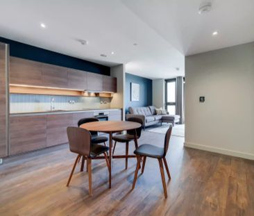 1 Bedroom Apartment - Photo 2