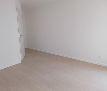 location Appartement T2 DE 43.42m² À SAVIGNY LE TEMPLE - Photo 2
