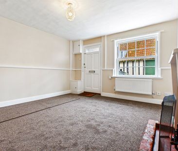 High Street, Wickham Market, Woodbridge, Suffolk, IP13 0RF - Photo 3