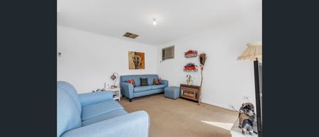 Three bedroom home - Photo 4