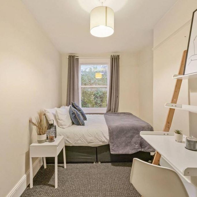 1 bedroom in a house share to rent - Photo 1