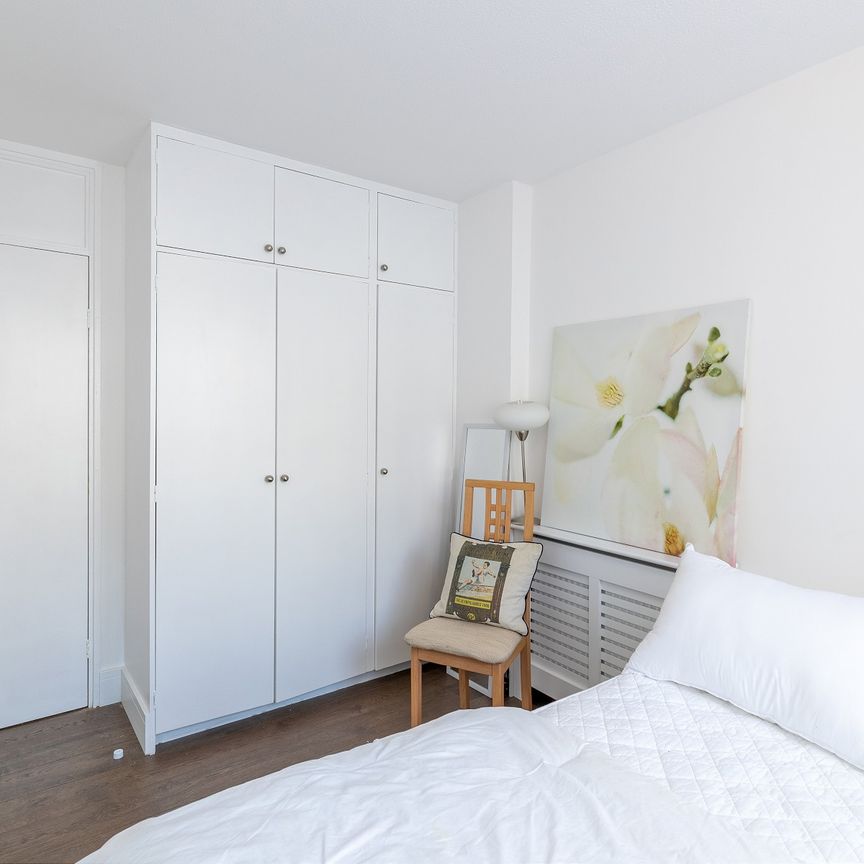 Walham Green Court, Fulham, London, SW6 - Photo 1