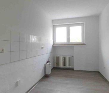 Sanierte Familienwohnung mit großzügigem Balkon! - Photo 4