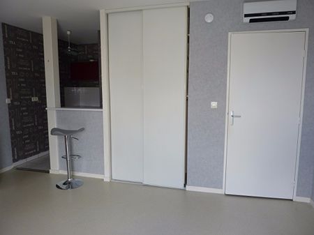 Location Appartement 1 pièce 25m² - Photo 2