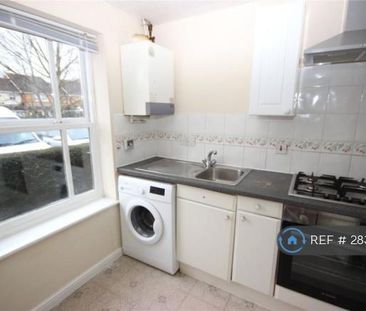 2 bedroom end of terrace house to rent - Photo 6