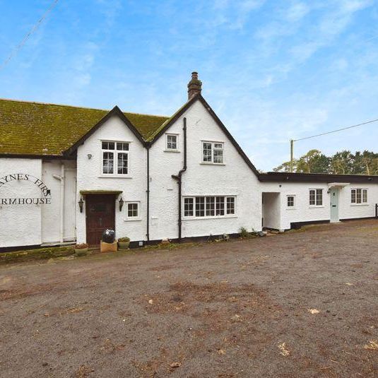 3 bedroom semi-detached bungalow to rent - Photo 1