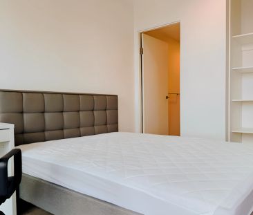 Master bedroom *1801 - Photo 2