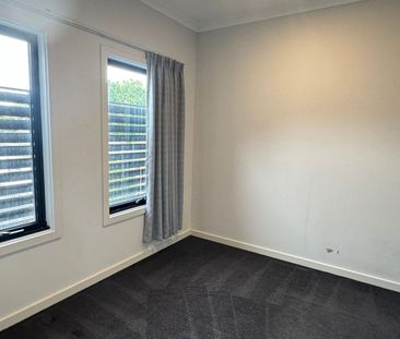 Stunning Home in Prime Clayton South Location - 4 Bedroom Family Ho... - Photo 6