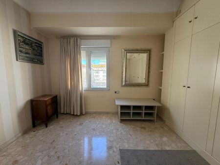 5 room luxury Flat for rent in Valencia - Photo 4