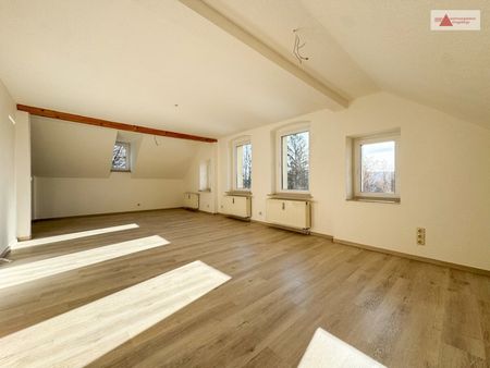 Wohnen im Grünen – 3-Raum-Wohnung mit Garage in Schneeberg - Photo 3