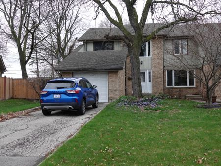 For Lease - 4272 Gayling Gardens, Mississauga, Ontario - Photo 4