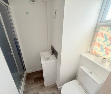 Wyndham Street, Yeovil, Somerset - Photo 5