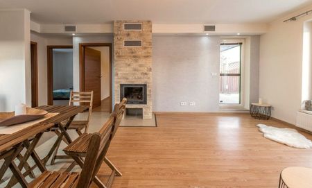 Pronájem domu 95 m² s pozemkem 105 m² - Photo 2