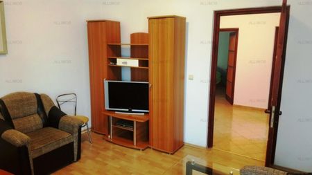 Apartament 3 camere in Ploiesti, zona centrala - Photo 4