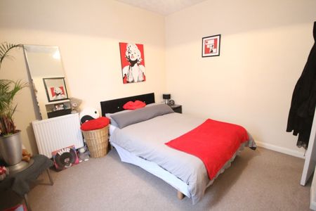 Wardle Court, Crown Street, Kettering, Northants , NN16 - Photo 4