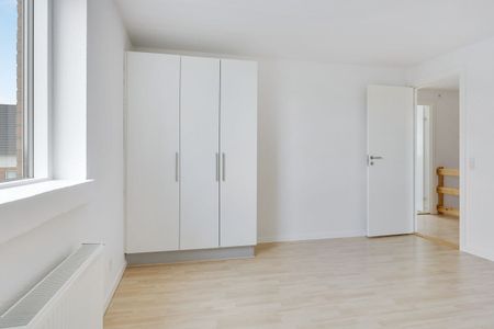 Moderne rækkehus i naturrige og børnevenlige omgivelser med kort afstand til Aarhus - Photo 5