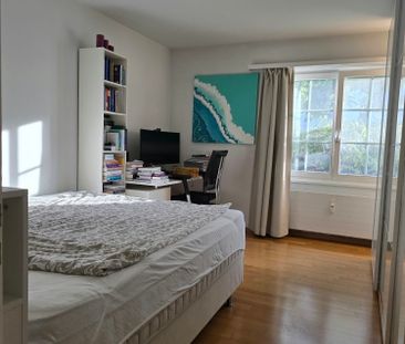 Charmante 3.5-Zimmer-Wohnung mit grosser Terrasse - Photo 4