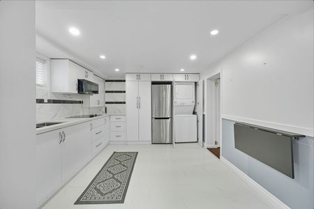 For Lease - 7 Armitage Drive Unit# Lower, Toronto, Ontario - Photo 4