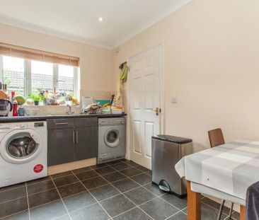 3 bedroom detached house to rent - Photo 6