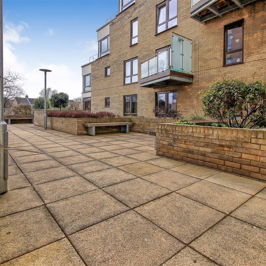 Flat – Purpose Built – 11 Beacon Rise Newmarket Road, Cambridge 11 Beacon Rise - To Rent - Photo 1