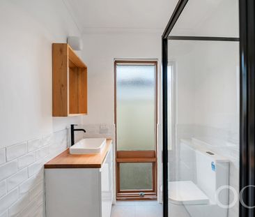 Open the Door to Family-Sized Comfort in a Quiet Netley Haven - Photo 1