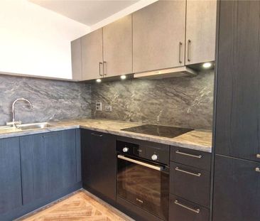 AVAILABLE JAN 14TH | FULLY FURNISHED | LOCATED IN THE SPECTACULAR G... - Photo 4