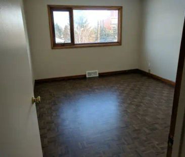 Stanley Park duplex 1000 ft up ; near Chinook Center; available Nov... - Photo 1