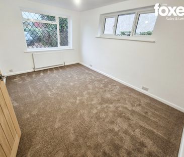 2 bed bungalow to rent in West Moors, Dorset, BH22 - Photo 6