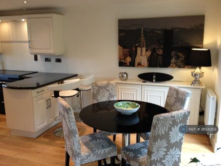 2 bedroom semi-detached house to rent - Photo 5