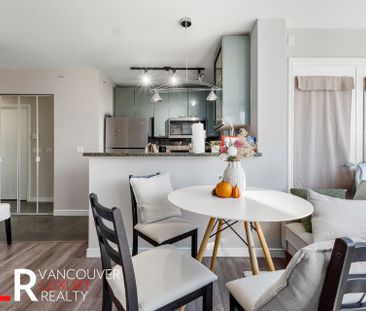 Condo in Downtown Vancouver, BC - Photo 5