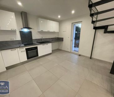 Location Appartement 4 pièces 72m² LES PENNES MIRABEAU 13170 - Photo 4