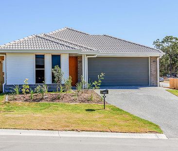 4 Bedroom Home In Highlands Estate! - Photo 1