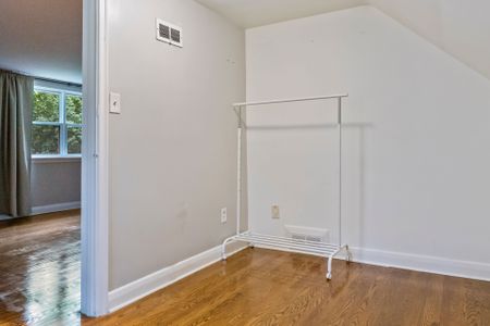 For Lease - 330 Poplar Drive, Oakville, Ontario - Photo 4