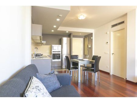 Piso de alquiler en Calle Bisbe Lorenzana, Eixample Nord - Photo 2