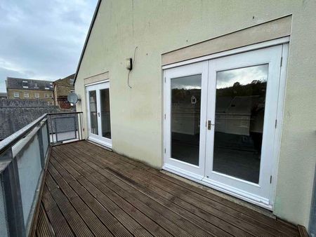 Sezzes Buildings, Priestpopple, Hexham, NE46 - Photo 4